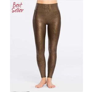 Sara Blakely Spanx leggings